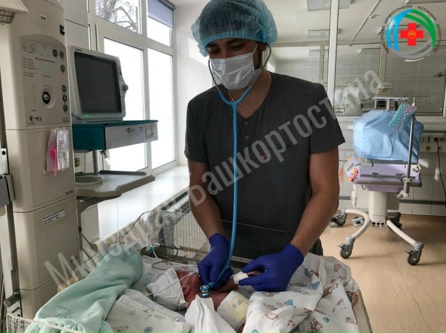 В Башкирии выходили 490-граммового малыша